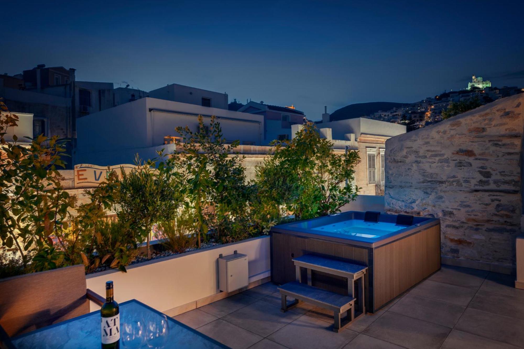 Ninemian Suites Syros Ermoupoli Exterior photo